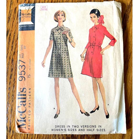 Vintage 1960s McCalls 9537 Sewing Pattern Size 14.5 Mini Dress COMPLETE - Picture 1 of 2